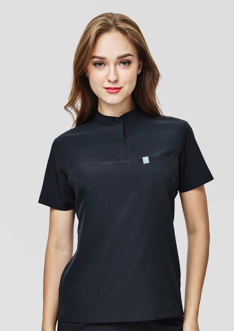 Band Collar MoveTech® Scrub Top Core+ - Women / So Black