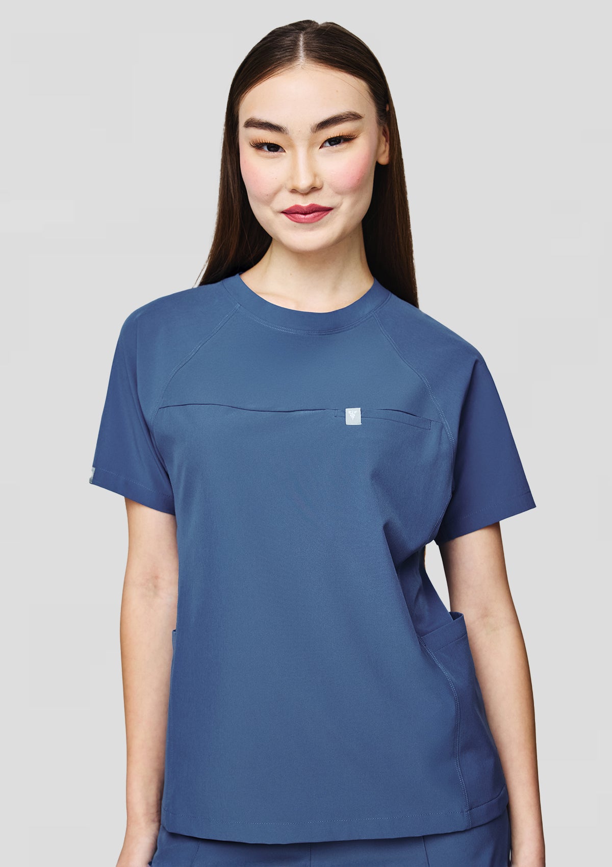 Round Neck MoveTech® Scrub Top Core+ - Women / Steel Blue