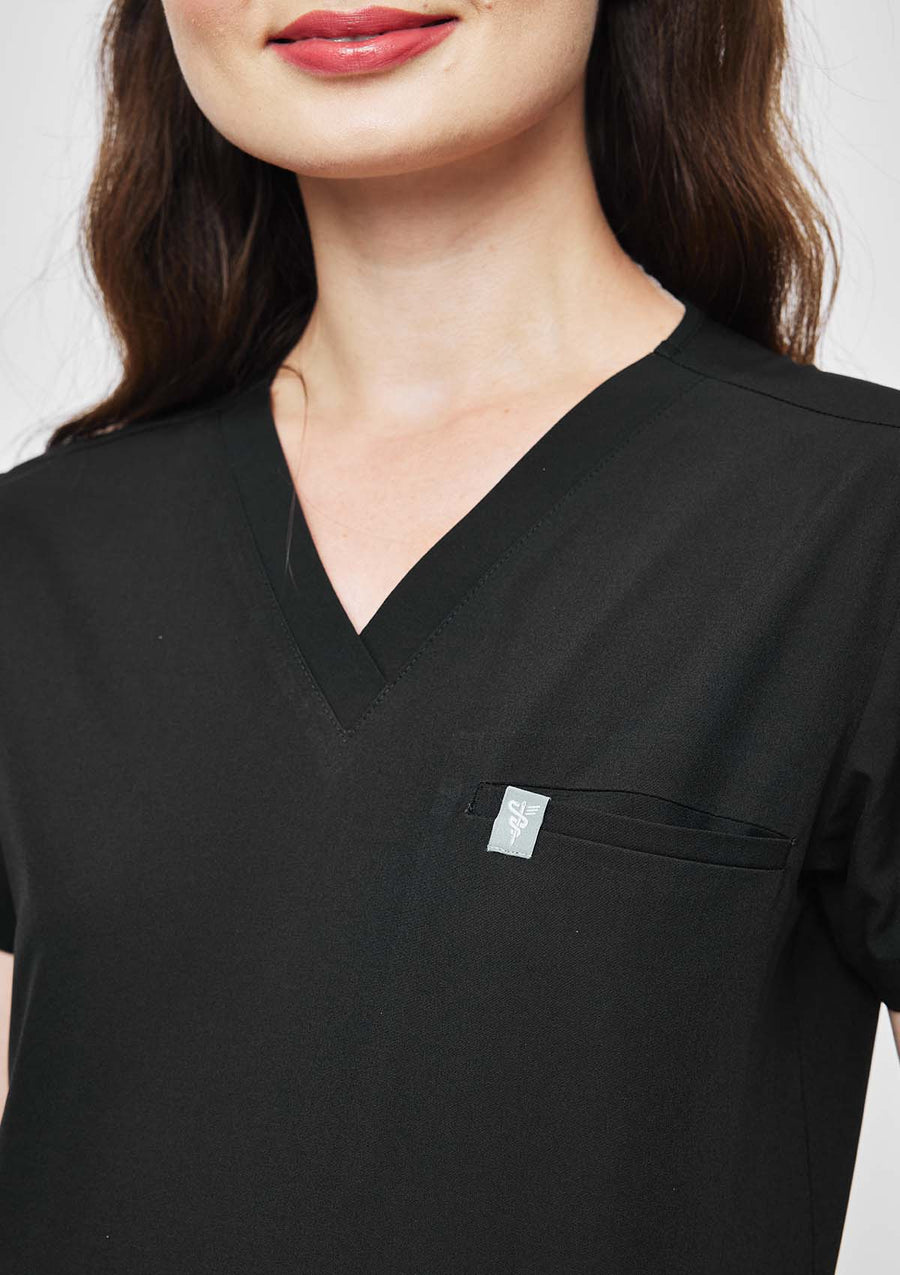 5-Pocket MoveTech® Scrub Top - Women / So Black
