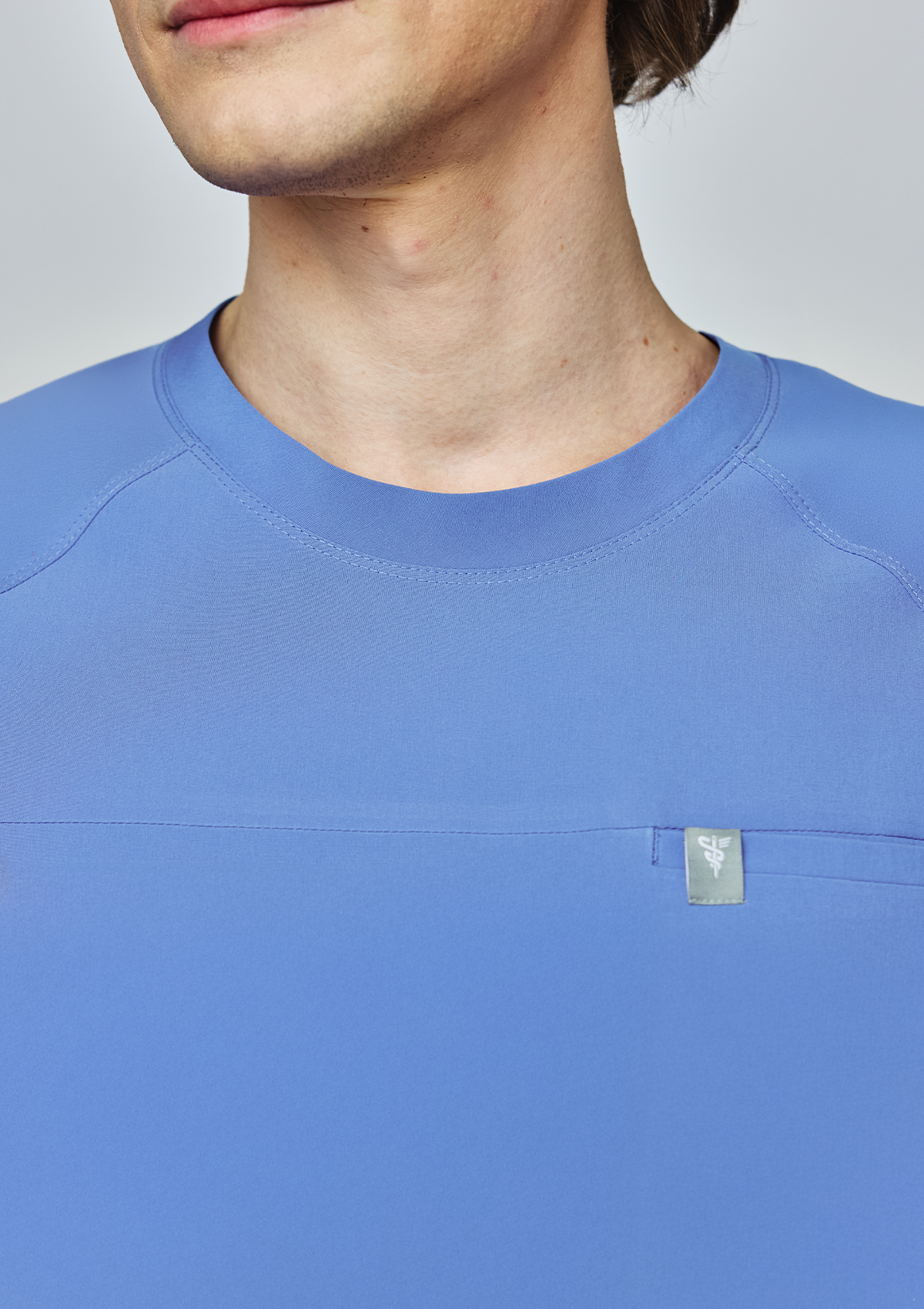 Round Neck MoveTech® Scrub Top Core+- Men / Cool Ceil