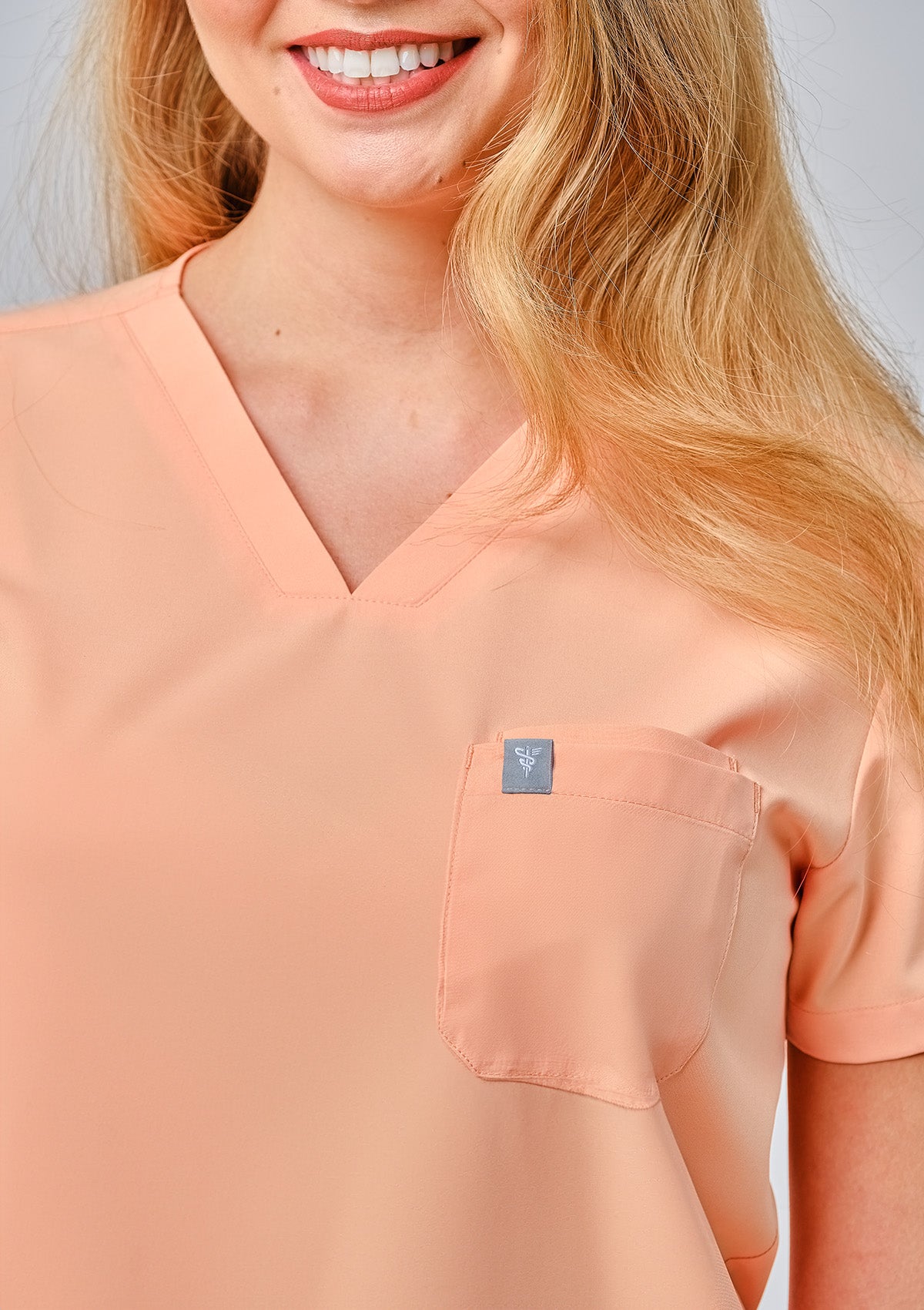4-Pocket MoveTech® Scrub Top - Women / Mellow Melon