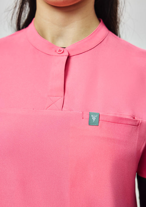 Band Collar MoveTech® Scrub Top Core+ - Women / Hyper Pink