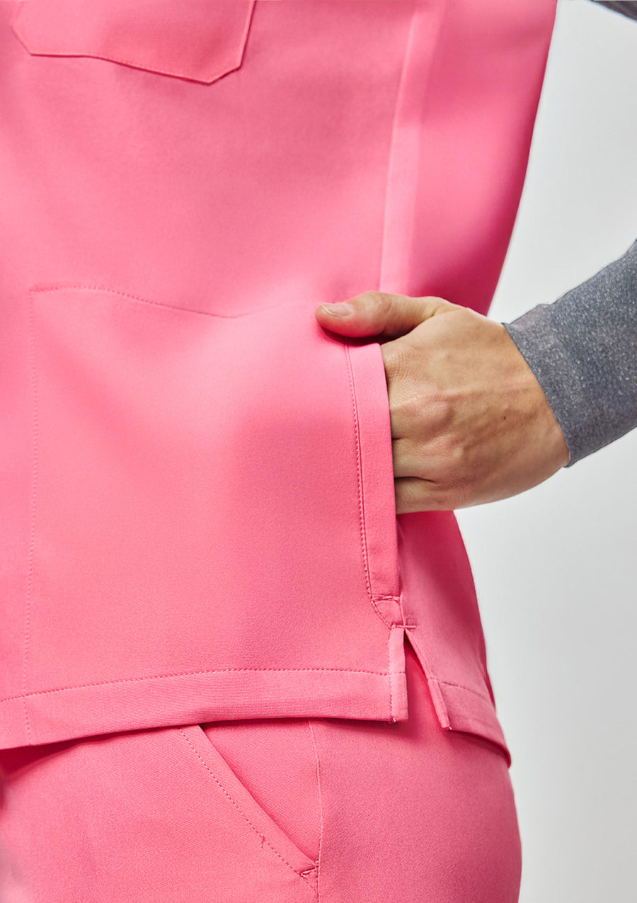 4-Pocket MoveTech® Scrub Top - Women / Hyper Pink