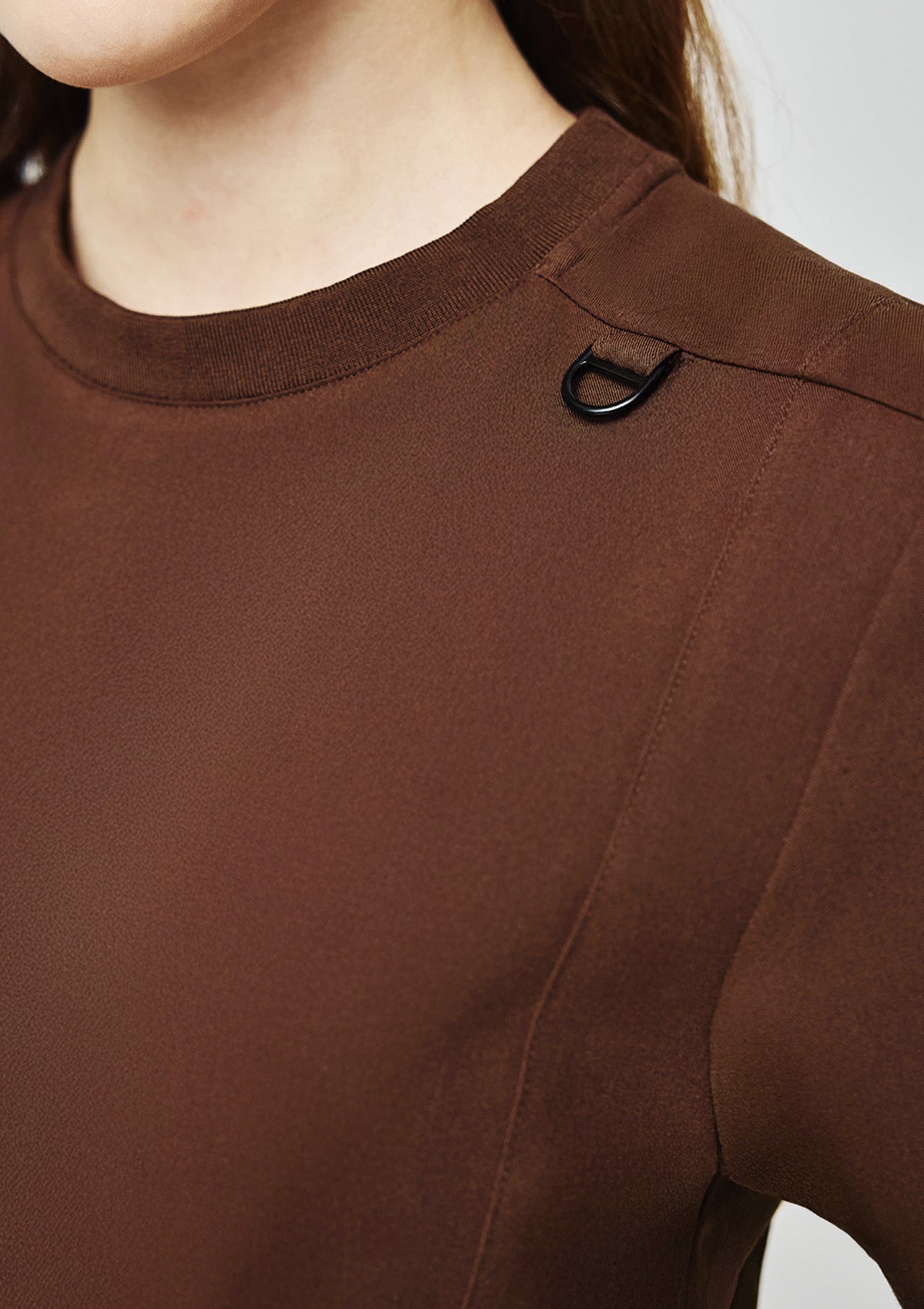 Ribbed Round Neck Scrub Top - Women / Dark Cacao