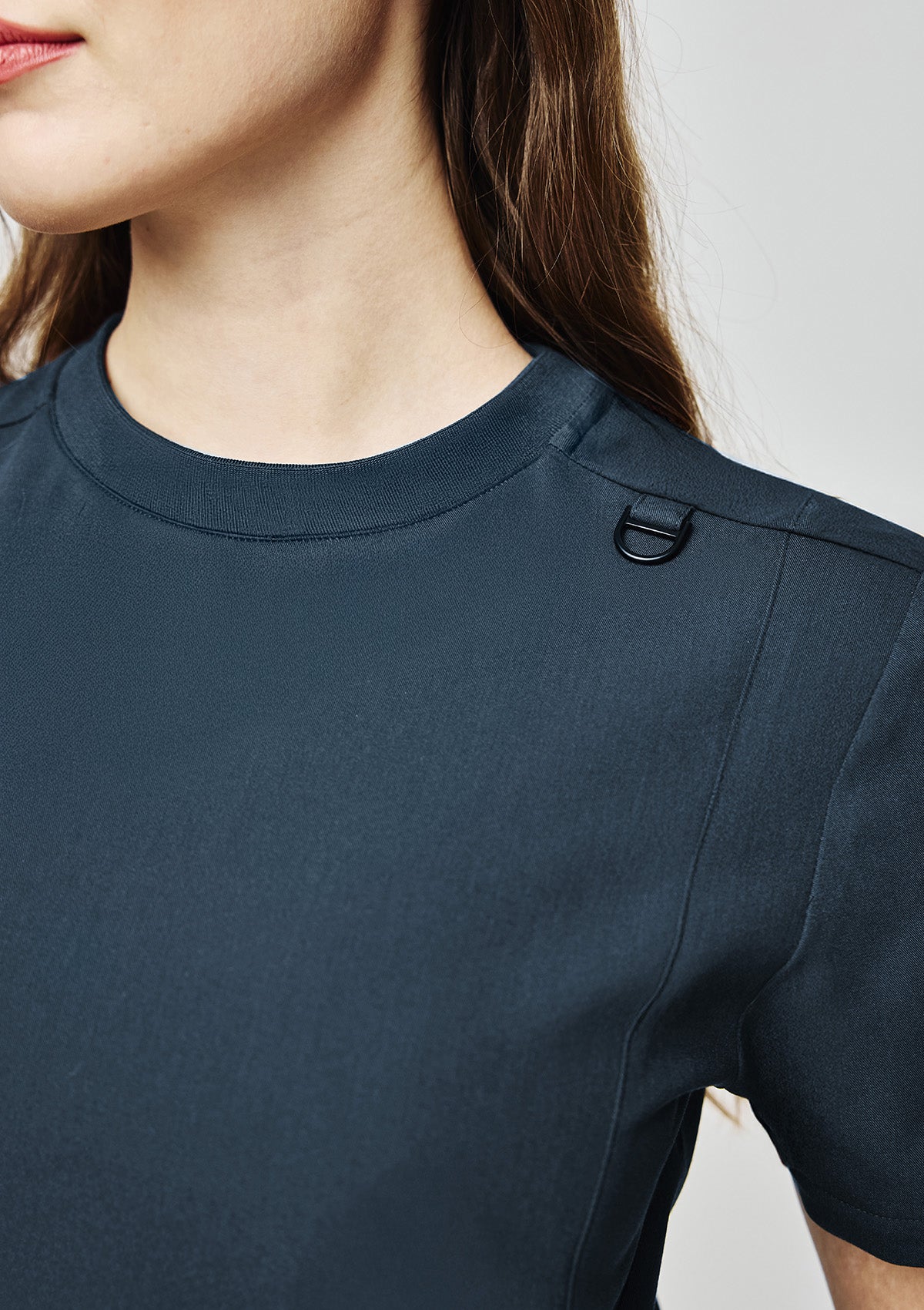 Ribbed Round Neck Scrub Top - Women / Midnight