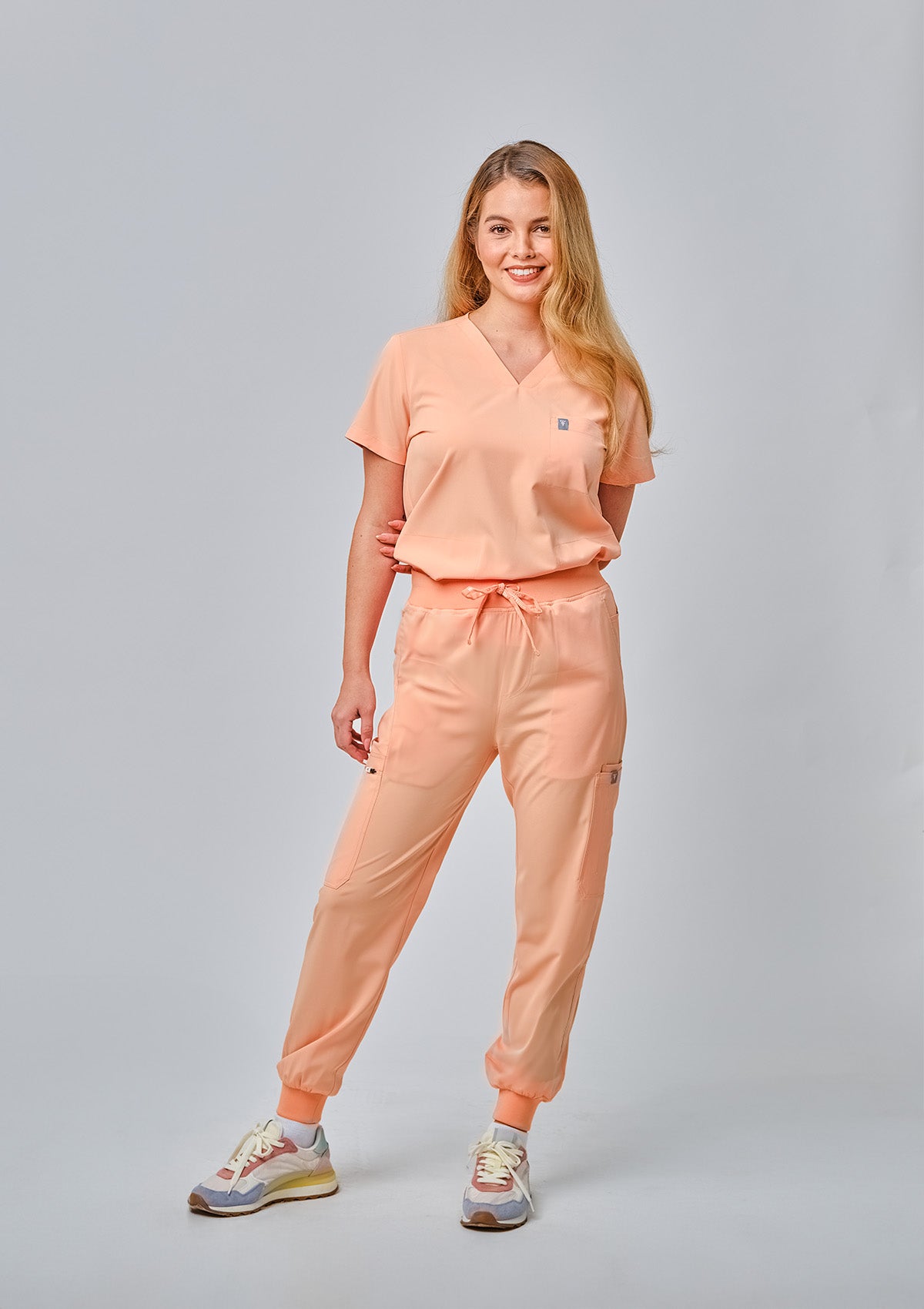 Jogger MoveTech® Scrub Pants - Women / Mellow Melon