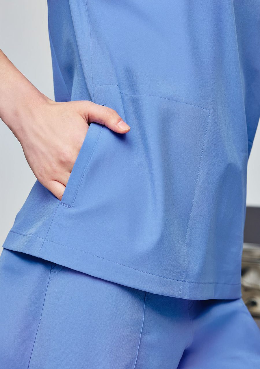 Band Collar MoveTech® Scrub Top Core+ - Women / Cool Ceil