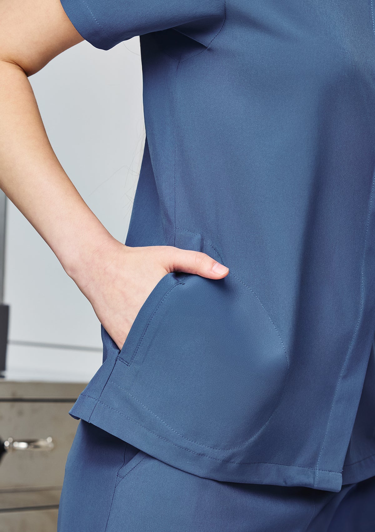 Polo MoveTech® Scrub Top Core+ - Women / Steel Blue