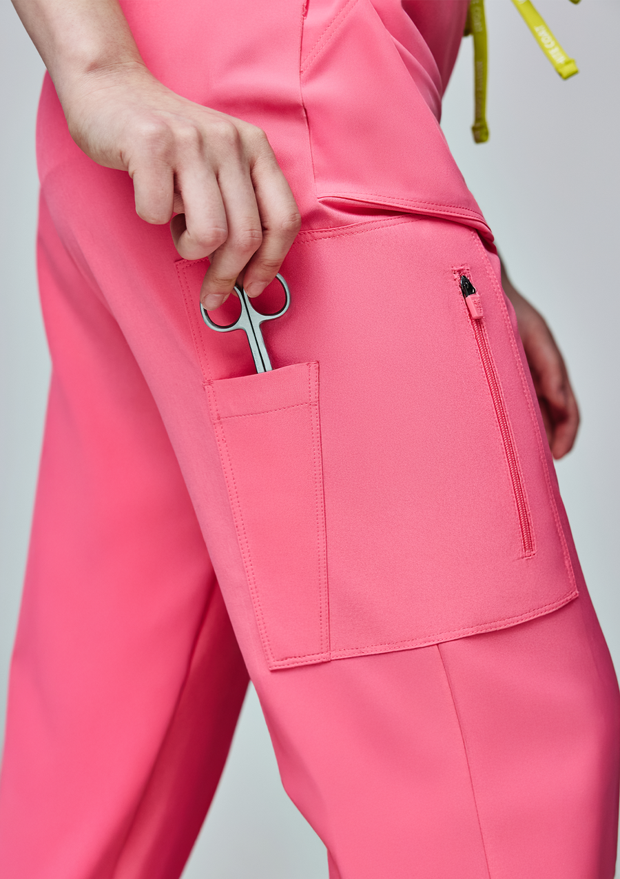 Regular Waistband Jogger MoveTech® Scrub Pants Core+ - Women / Hyper Pink