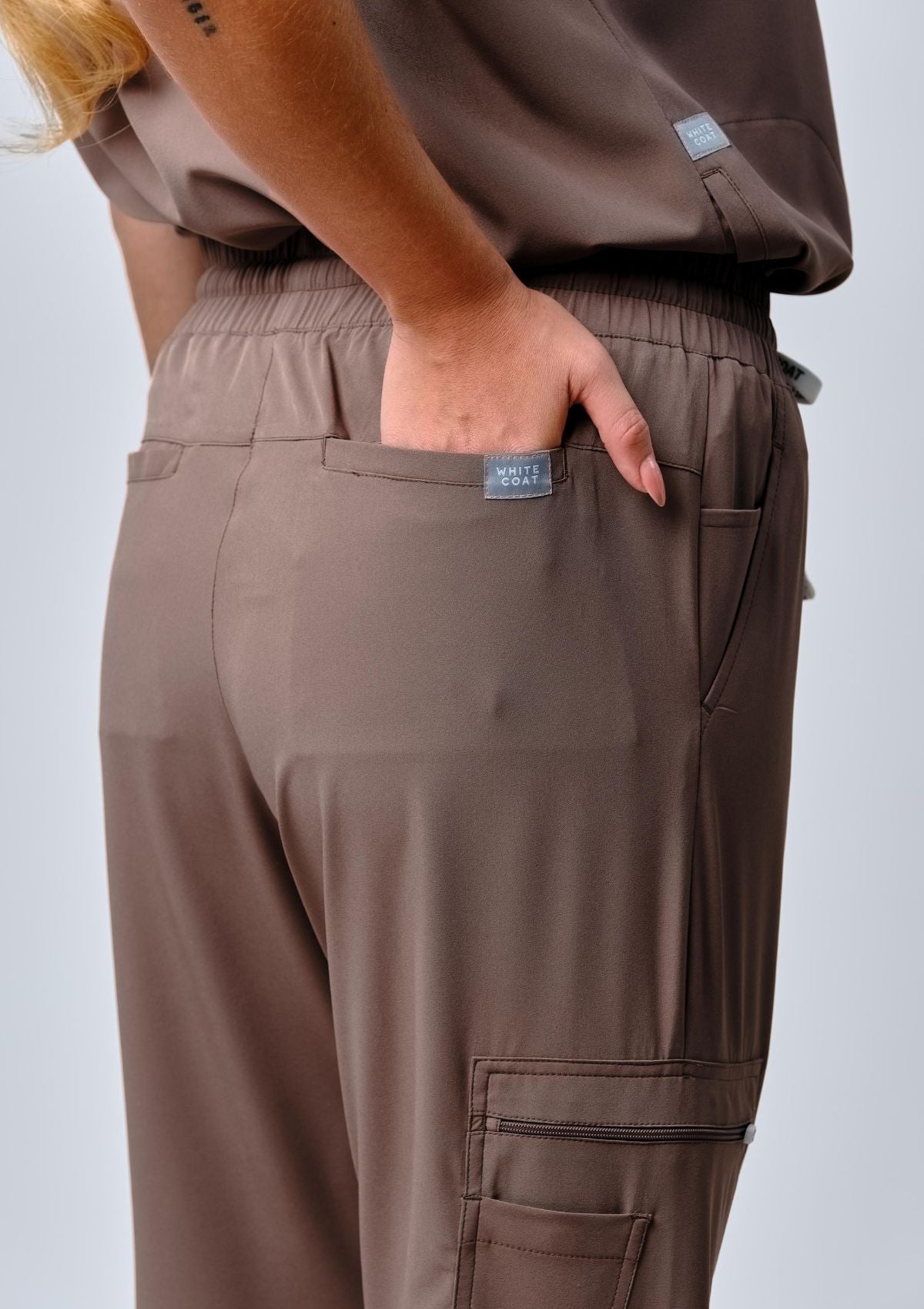 Tapered MoveTech® Scrub Pants - Women / Taupe