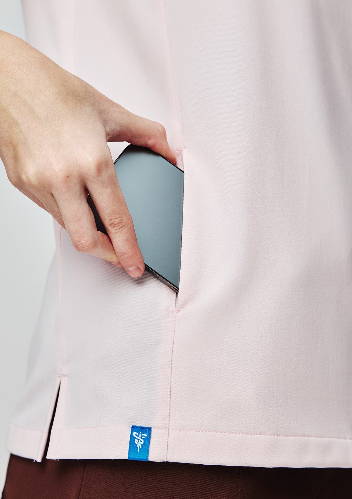 Ribbed Round Neck Scrub Top - Women / Blush