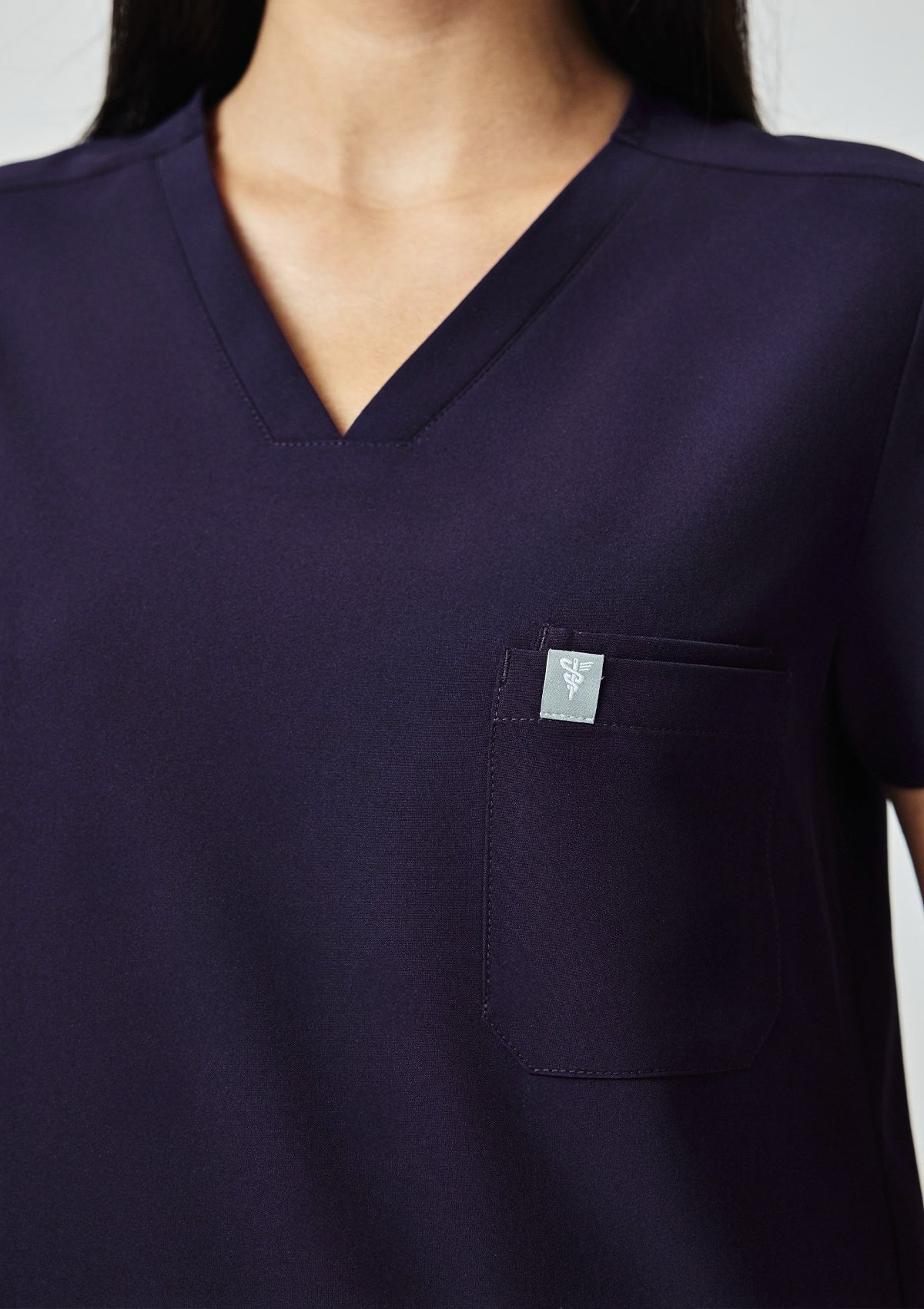 4-Pocket MoveTech® Scrub Top - Women / Midnight Purple