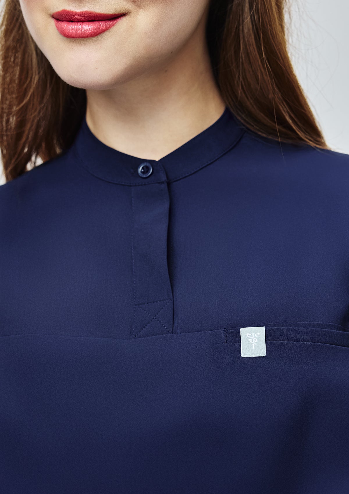 Band Collar MoveTech® Scrub Top Core+ - Women / Indigo
