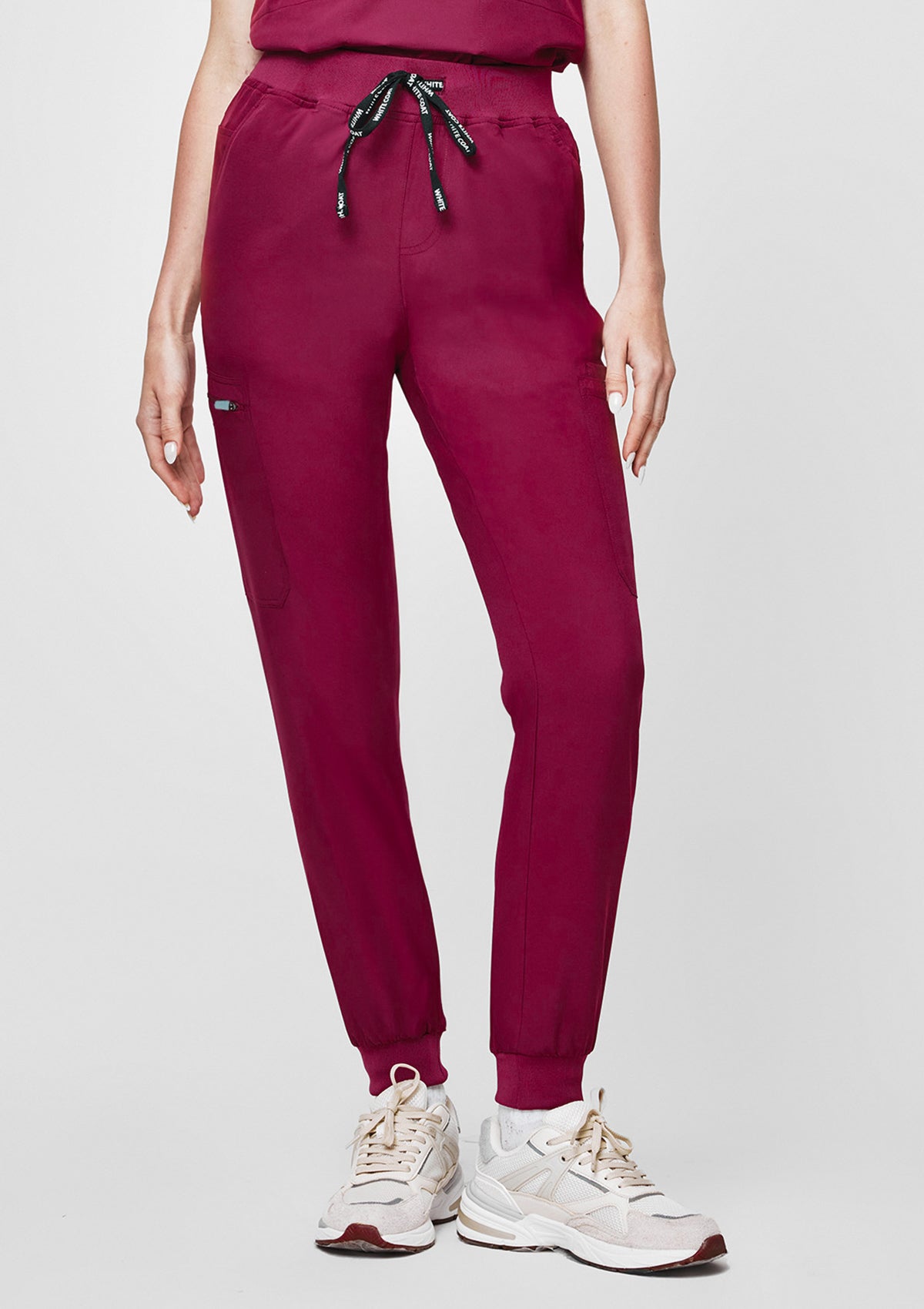 Jogger MoveTech® Scrub Pants - Women / Garnet
