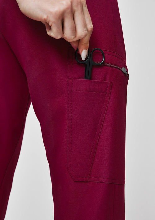 Jogger MoveTech® Scrub Pants - Women / Garnet