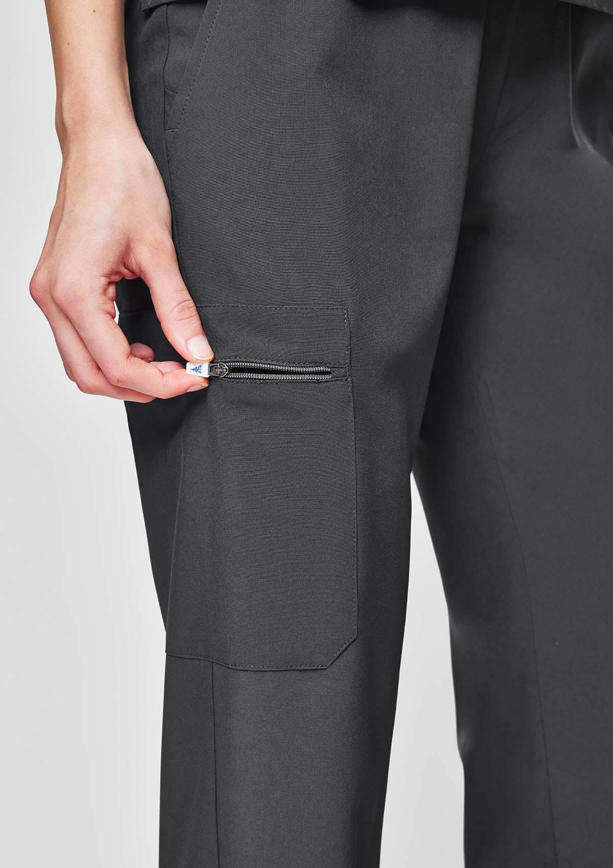Straight Cut MoveTech® Scrub Pants 2.0 - New Logo Women / Graphite