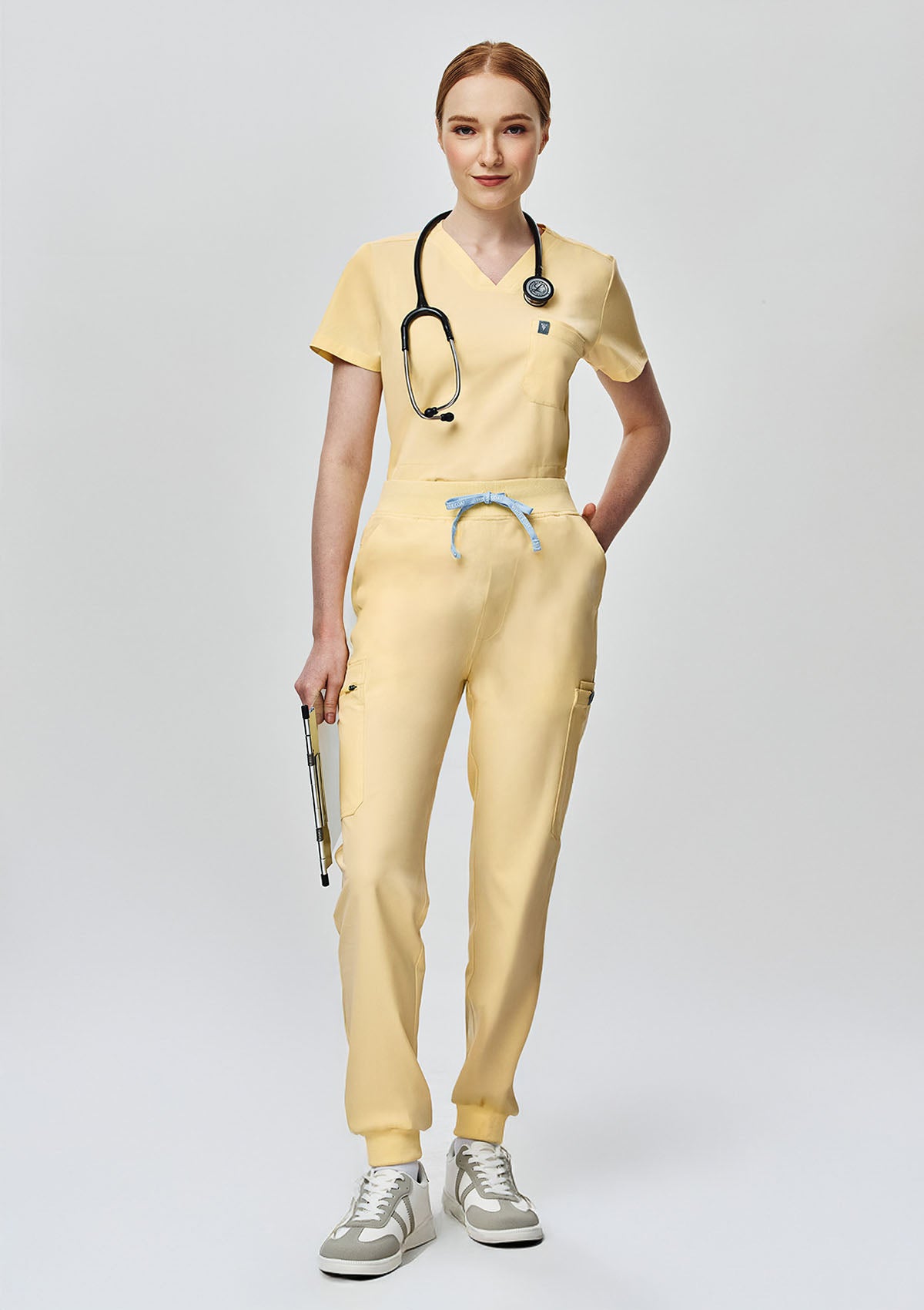 Jogger MoveTech® Scrub Pants - Women / Buttercream