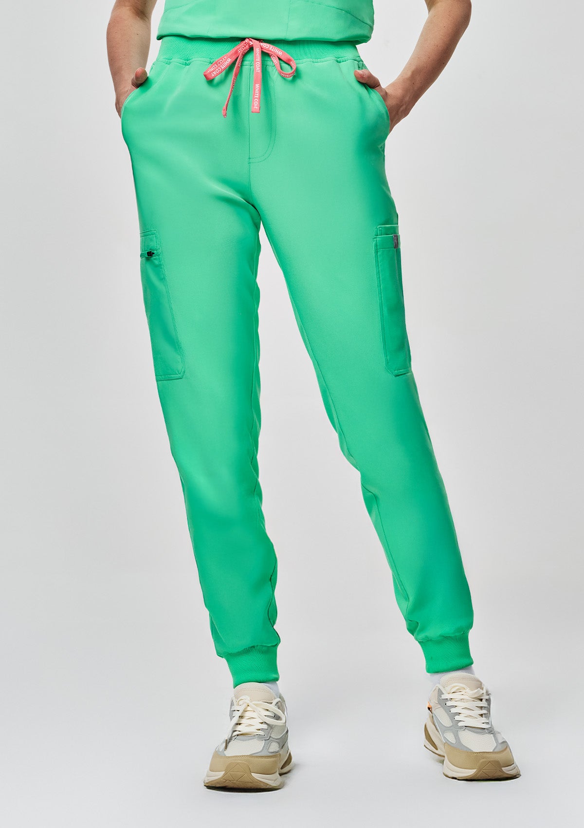 Jogger MoveTech® Scrub Pants - Women / Cool Mint