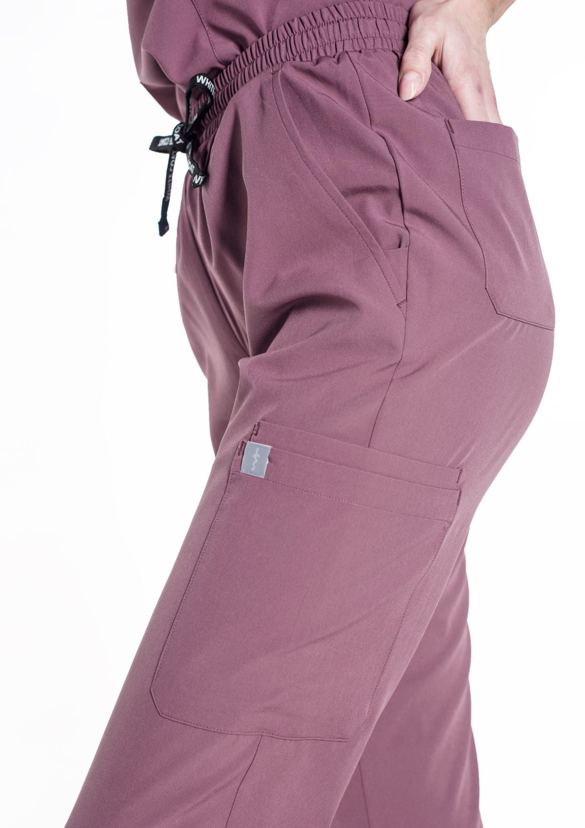 Straight Cut MoveTech® Scrub Pants 2.0 - Women / Mauve