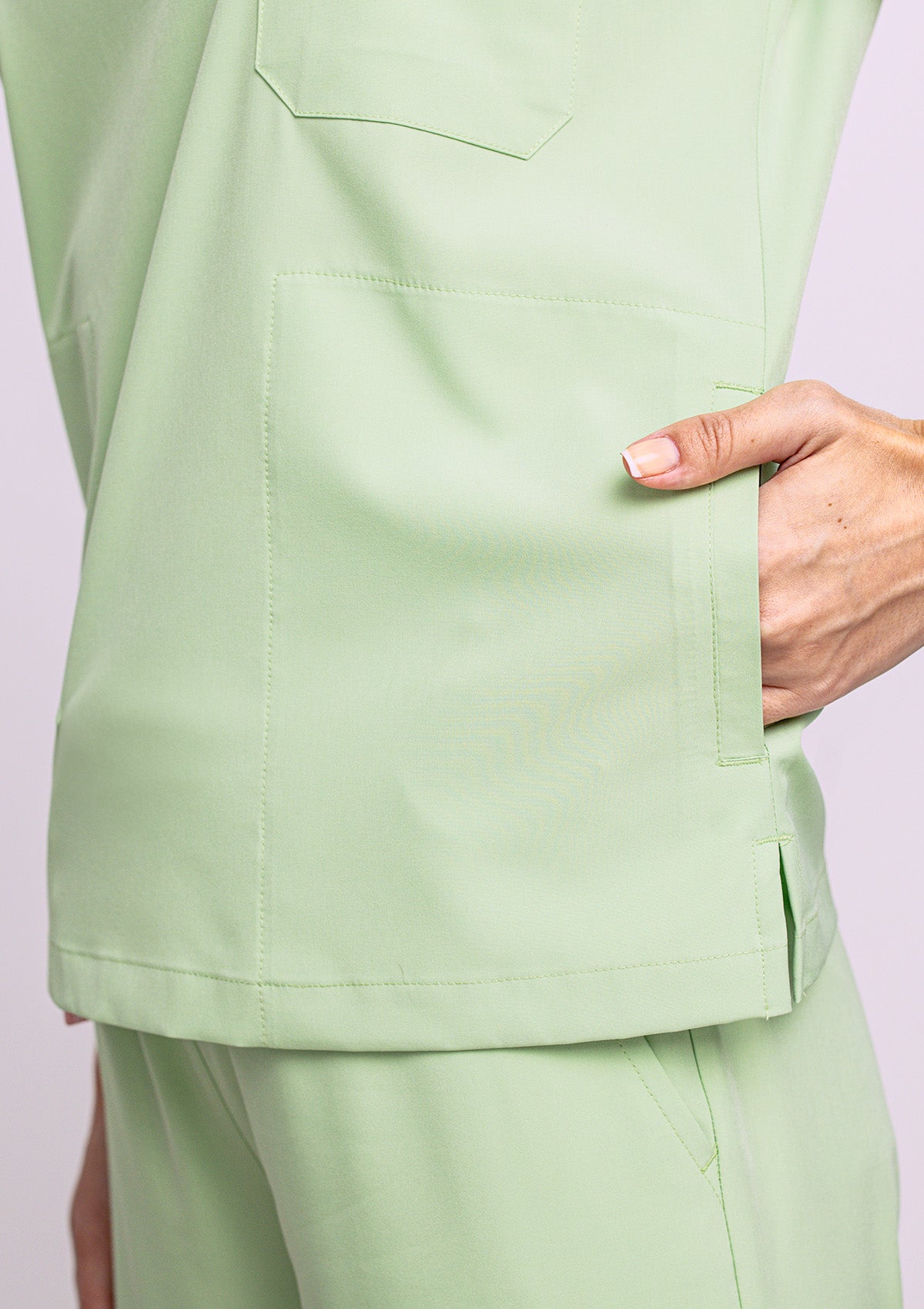 4-Pocket MoveTech® Scrub Top - Women / Lime
