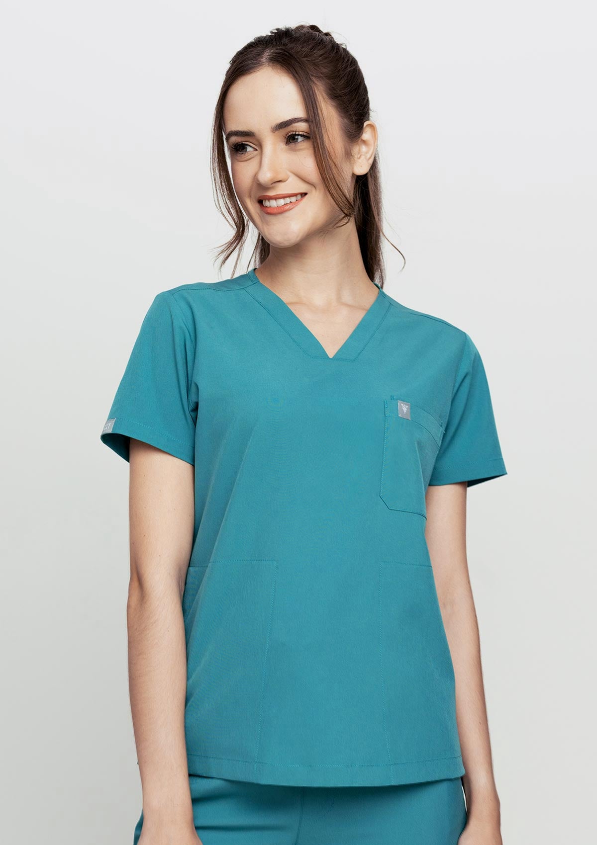 4-Pocket MoveTech® Scrub Top - Women / Seafoam