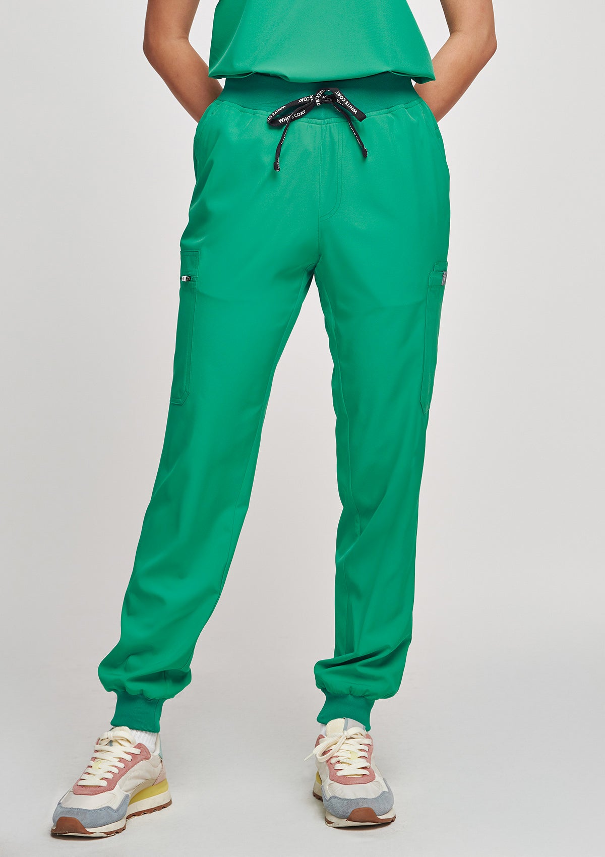 Jogger MoveTech® Scrub Pants - Women / Cactus