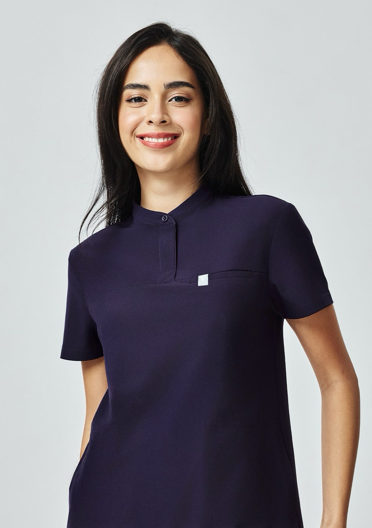 Band Collar MoveTech® Scrub Top Core+ - Women / Midnight Purple