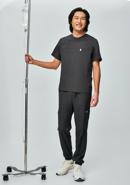 Round Neck MoveTech® Scrub Top Core+ - Men / Graphite