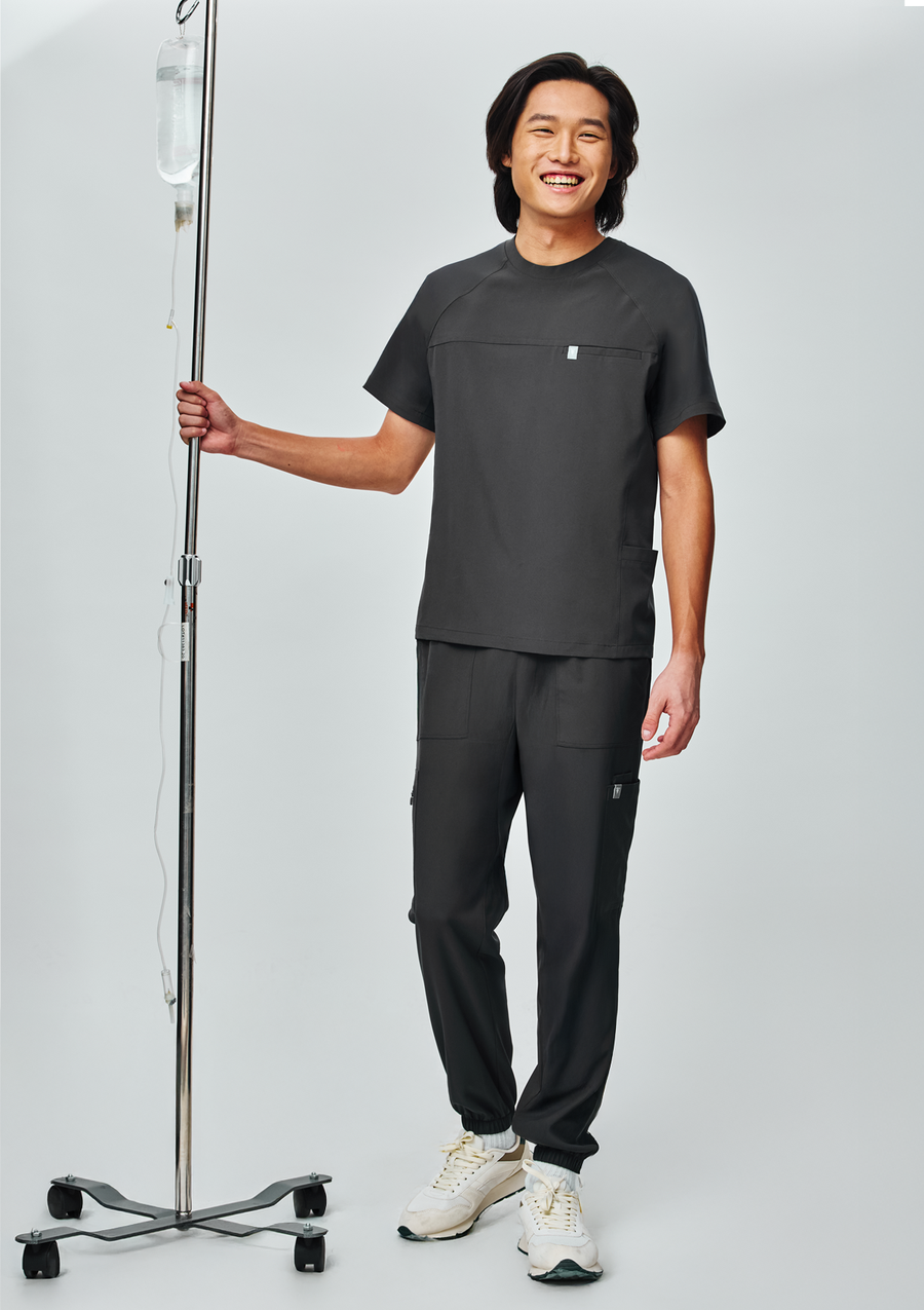 Round Neck MoveTech® Scrub Top Core+ - Men / Graphite