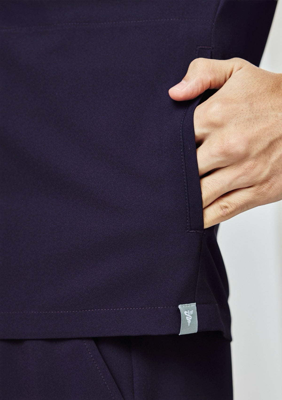 Polo MoveTech® Scrub Top Core+ - Men / Midnight Purple