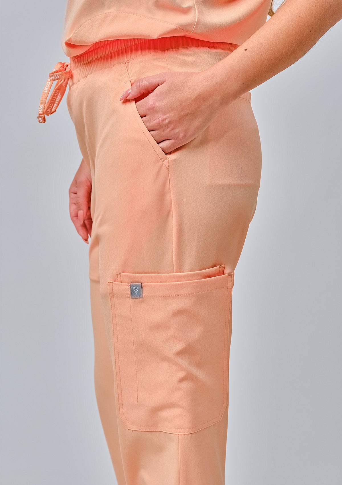 Tapered MoveTech® Scrub Pants - Women / Mellow Melon
